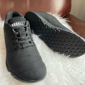 Nobull Project Black Trainers near perfect! Like new!